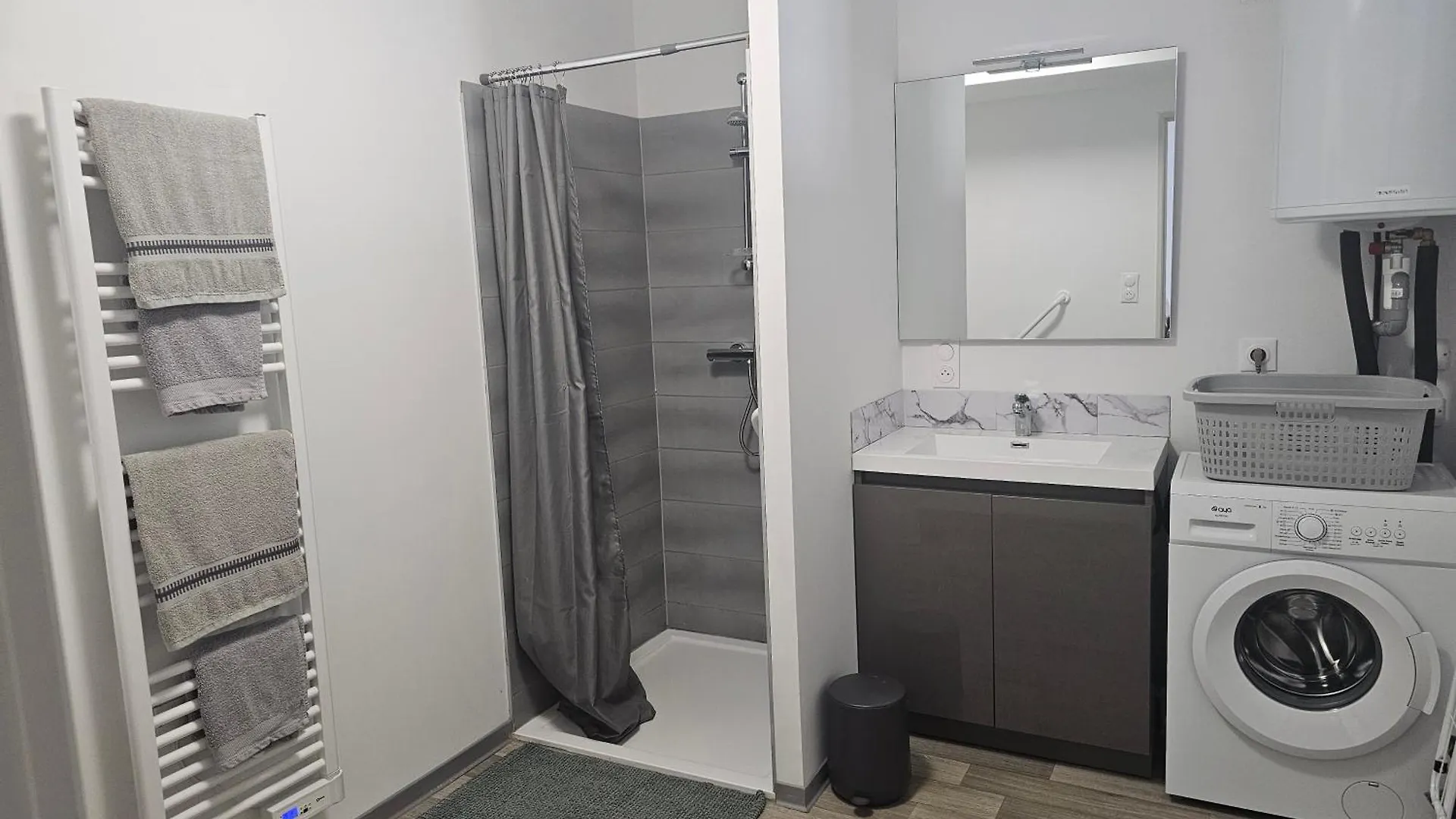 Apartment Logement Centre Ville Maurs France